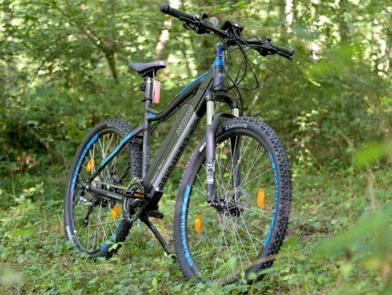 Vélo électrique NCM neuf optimisé pour la livraison et les trajets pro.