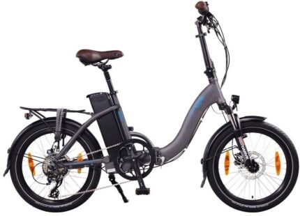 Velo electrique pliant NCM bleu neuf pour balade et vacances.