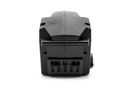 Comparaison de taille entre une batterie standard et l'E-Bike Vision 600.