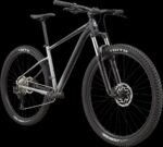 VTT Cannondale Trail SE 4 gris avec cadre en aluminium SmartForm.