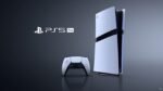 Console PlayStation 5 Pro avec ses trois bandes latérales distinctives.