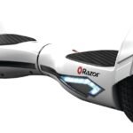 Hoverboard Razor Hovertrax 2.0 bleu avec indicateurs LED.