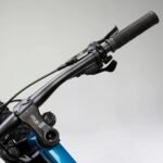 Poste de pilotage ergonomique du VTT Rockrider ST 540 V2.