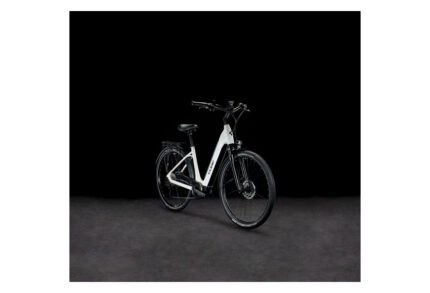 Garde-boue et porte-bagages du CUBE Supreme Sport Hybrid ONE 500.