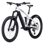 VTT électrique enduro Cube Stereo Hybrid 160 HPC en carbone.