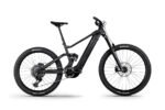 Détail de la fourche RockShox Zeb et du freinage Shimano XT du Lapierre Overvolt AM 9.8.