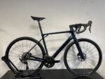 Vélo de route endurance Lapierre Pulsium 5.0 bleu pétrole.