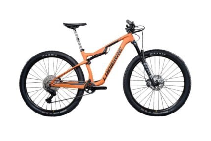VTT tout-suspendu carbone Lapierre XR 6.9 avec fourche RockShox Sid.