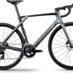 Vélo de route carbone Lapierre Xelius DRS 5.0 rouge et noir.