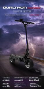 Double port de charge sur le deck de la Dualtron Thunder.
