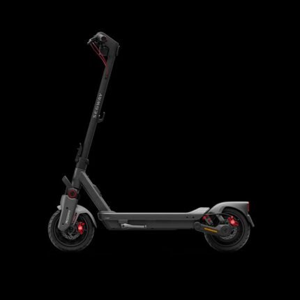 Segway Ninebot F2 Pro E II noire avec suspension avant visible.