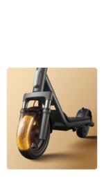 Détail de la béquille et du moteur de la Xiaomi Electric Scooter 6 Lite.